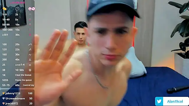 Show modela alan_nd_kevin na web-kameri