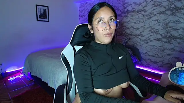 Camila_IRoose: απευθείας συνομιλία ΧΧΧ