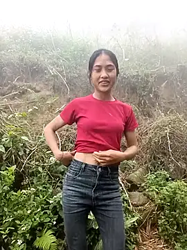 Chat XXX en directo de Hoa-tuylip