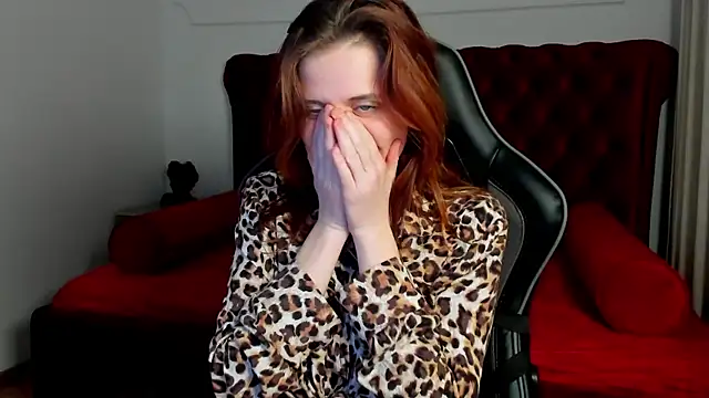 XXX chat uživo modela FreyaVey