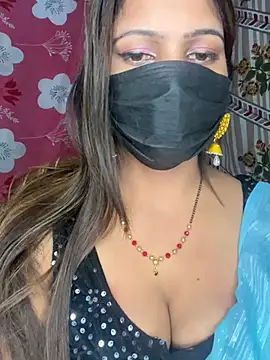 CUTI-NAINA élő XXX-chatje