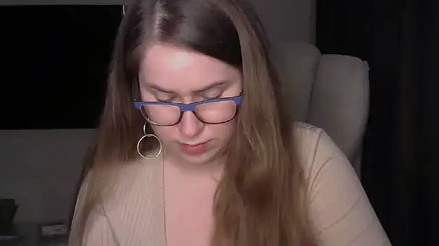 SeasonalSomeone's Live XXX Chat