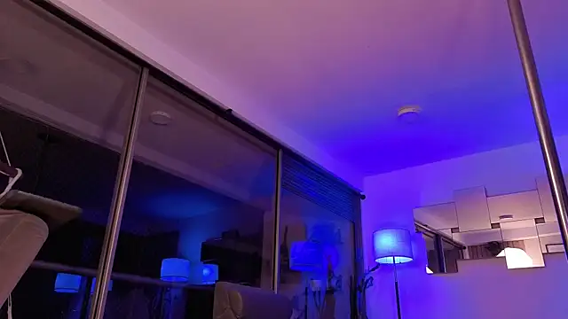 mandi4pole_ Live XXX-chat