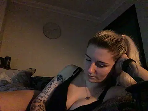 xxamyleighxx's Live XXX Chat