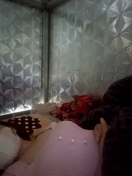 XXX chat uživo modela nat-tri