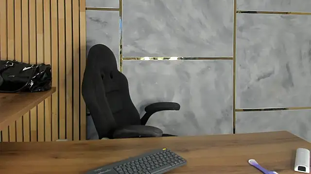 REINA_ADAHARA Pertunjukan Webcam