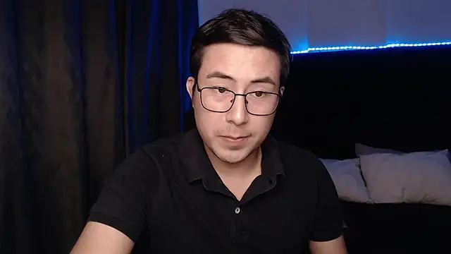 andrewmhilton_: вебкам-шоу