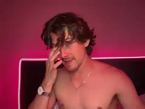 mcklister_kinky_feets: вебкам-шоу