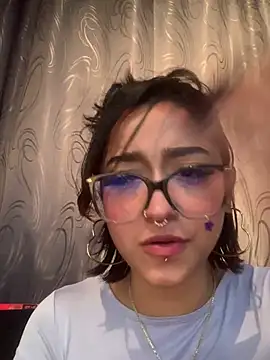 Chat XXX en directo de LilithMonette