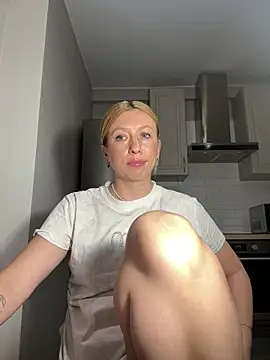 Kittie_Valentine's Live XXX Chat