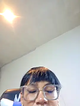 KittyKardy Chat XXX live