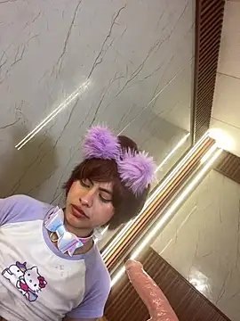 Chatroom XXX en direct de Eva_Feller69