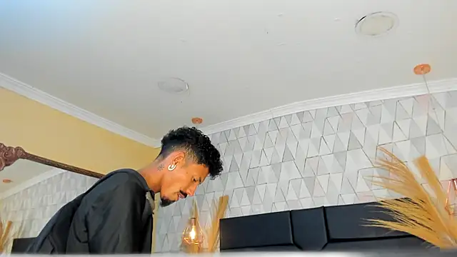 Chat XXX ao vivo de NoaahTylor