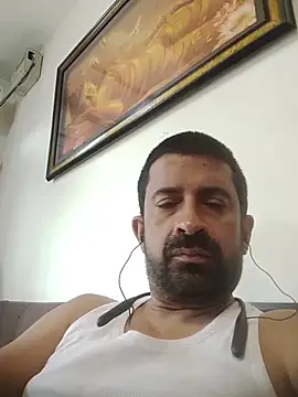 XxX_KING30 Adlı Modelin Canlı XXX Sohbeti