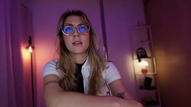 Dakotaa_'s Live XXX Chat