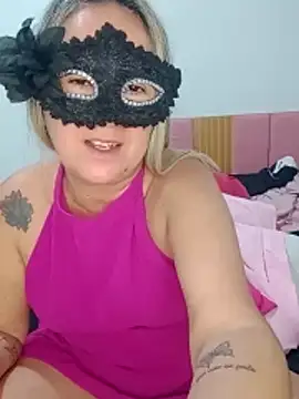 Chat +18 de titiasexy ao vivo