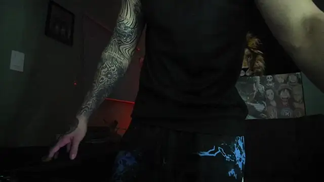 DominatofstupidのライブXXXチャット