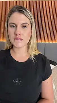 EmiilyAdams_ Chat XXX live