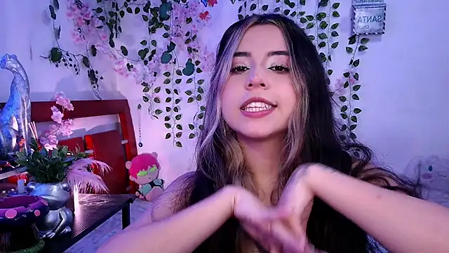 Kittyuwu_'s Live XXX Chat