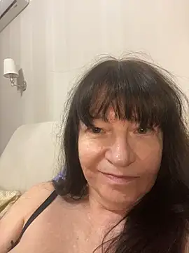 ZaraFay: онлайн-секс-чат