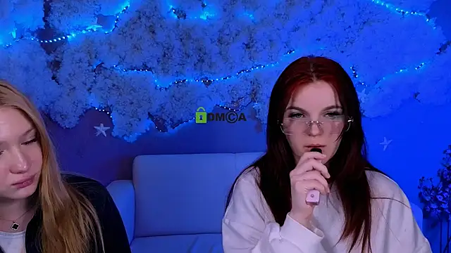 Chat +18 de playful_sophie ao vivo