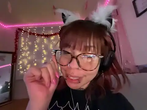 moan4mona Live XXX Chat