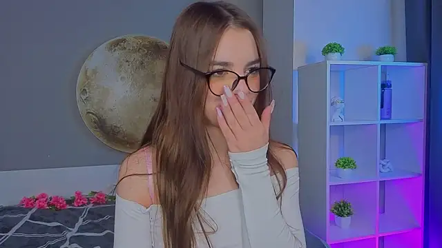 Chat +18 de LauraHansil ao vivo