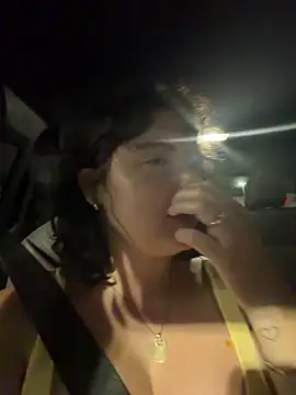 mangolini_parrocini's Live XXX Chat