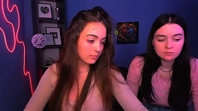 Chat +18 de monica_xcx ao vivo