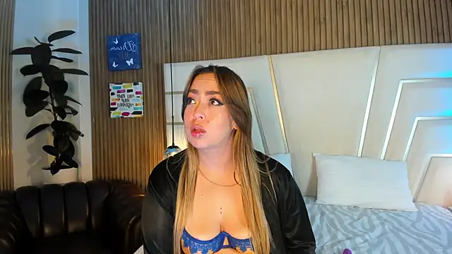 Chat +18 de Xara_Shadow ao vivo