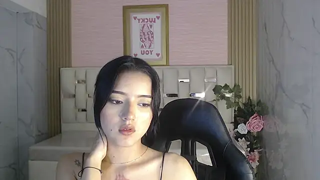 veronicaa_s Show in webcam