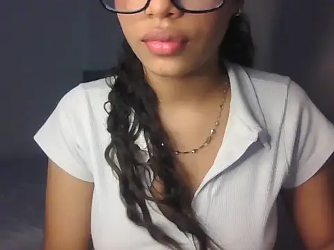 VictoriaSkinny's Live XXX Chat