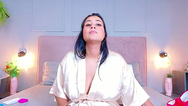 Busty_Zay: απευθείας συνομιλία ΧΧΧ