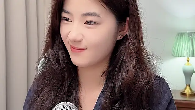 Nicole20266 现场XXX聊天