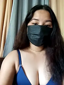 babyneetu10: διαδικτυακό σόου στην κάμερα