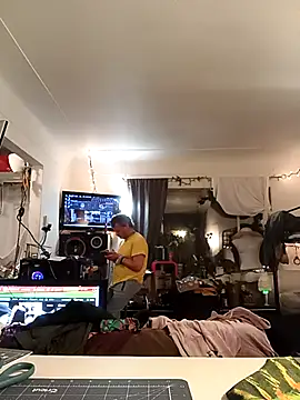 XXX chat uživo modela ticklemepinkk