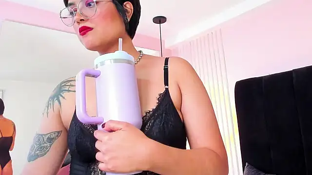 Chat XXX en directo de barbara_mmoon