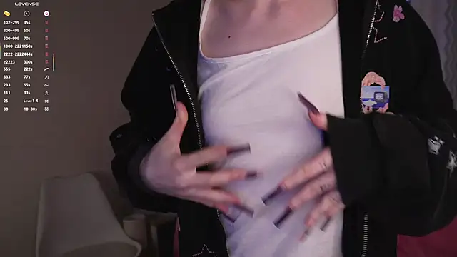 Chatroom XXX en direct de CarmaOlen