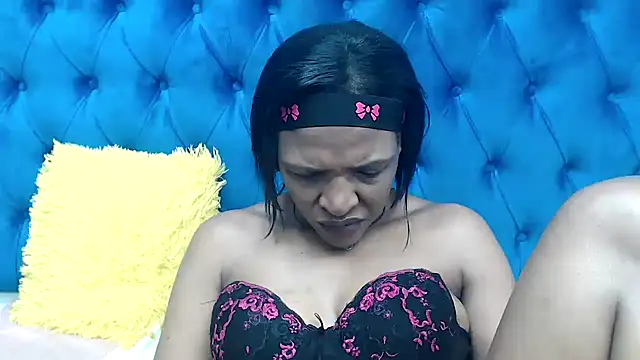 Chat XXX en directo de SpicyQueenxxxx