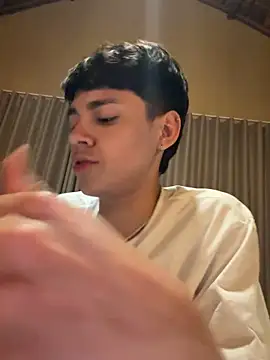 Andy_Belier23 Adlı Modelin Canlı XXX Sohbeti