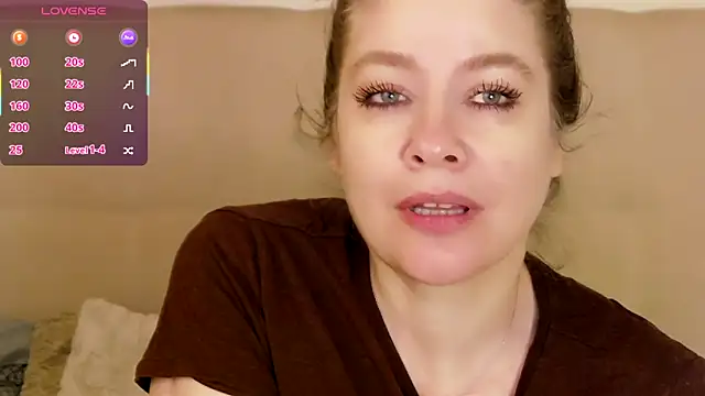 แชท XXX สดของ PetersEmily