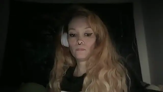 FRRANNKIE: απευθείας συνομιλία ΧΧΧ