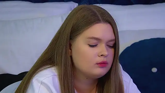 Онлайн чат XXX CrystalLyons