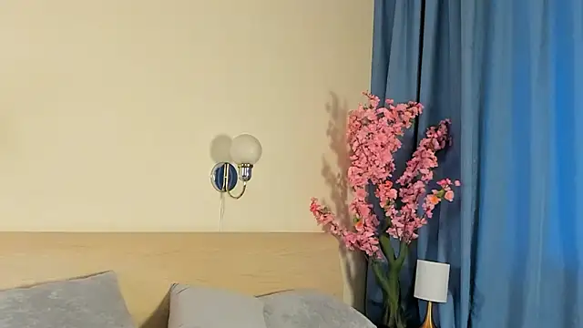 PeachMirth's Live XXX Chat