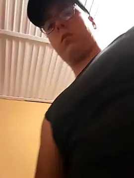 Онлайн чат XXX Hypeeboyy