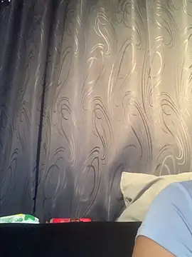 Chatroom XXX en direct de LilithMonette