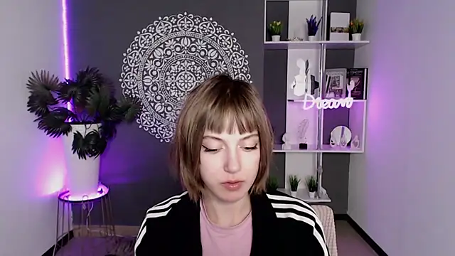 EchoScribe Adlı Modelin Canlı XXX Sohbeti