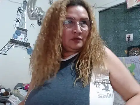 Perla1981--'s Live XXX Chat