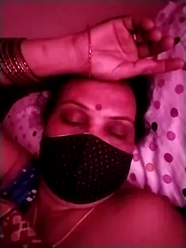 Falguni45454 Adlı Modelin Canlı XXX Sohbeti