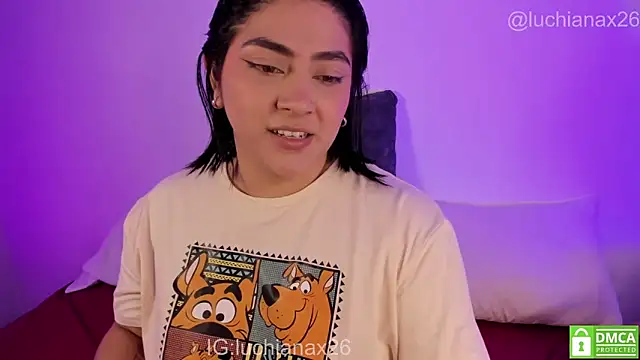 lucy26_ – Naživo XXX chat